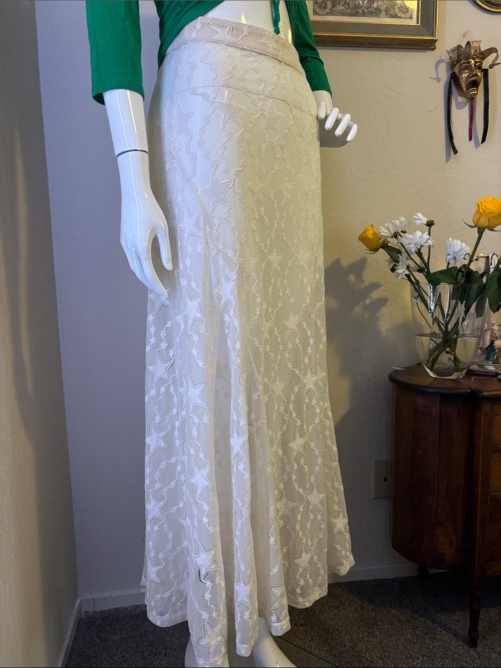 Cider cream Lace Maxi Skirt with Star Embroidery